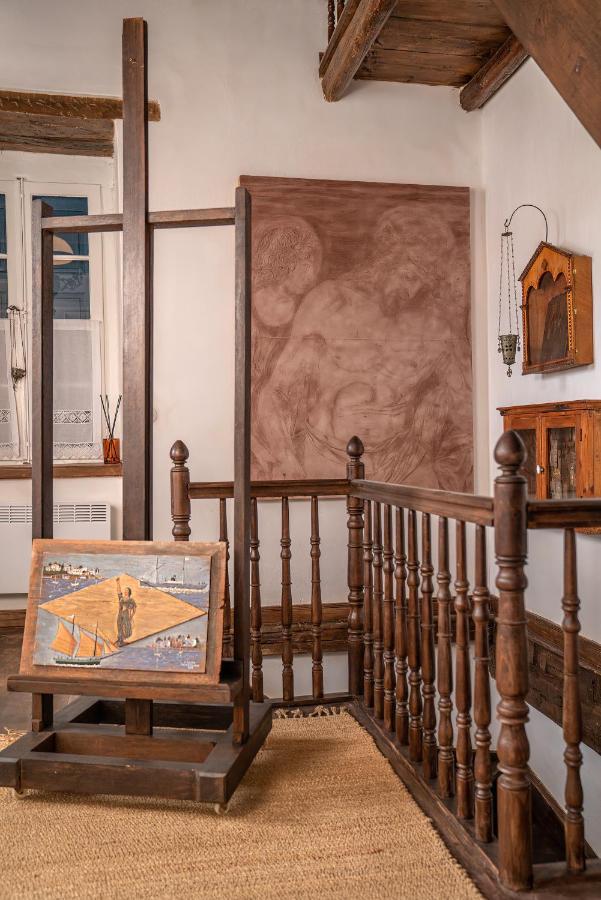 The 1813 Painter'S Villa By Neuvel Galaxídhion エクステリア 写真